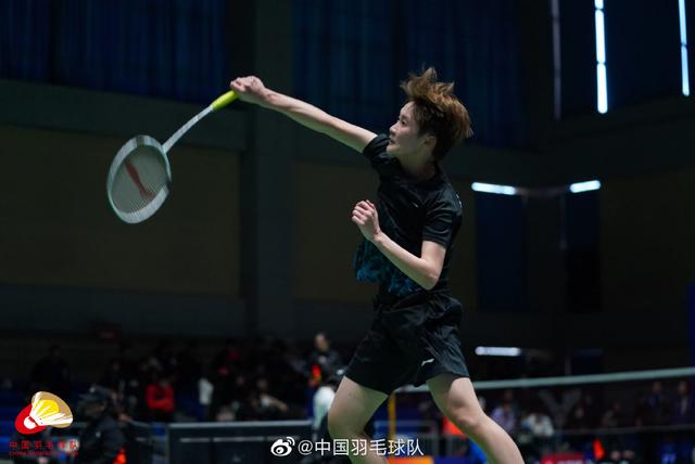 因长相帅气被盗用照片聊骚约炮，川超眉山队球员发声明辟谣