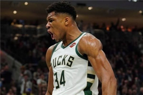 安切洛蒂希望内马尔重回国家队，将他设置为进攻性中场或伪9